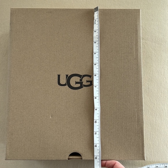 UGG Boot Box - Picture 6 of 10